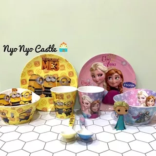 Set Peralatan Makan Bayi/Anak Piring Gelas Mangkok Sendok Melamin Kids Minion Frozen Tsum Tsum Kitty