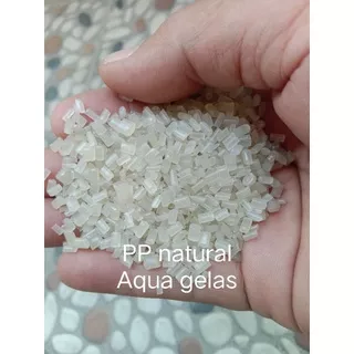 biji plastik PP bening natural Aqua gelas