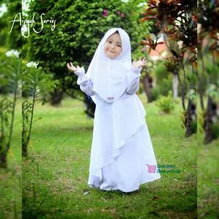 Gamis Ayskaa White series. Gamis putih anak bahan wollycrepe Caltry.