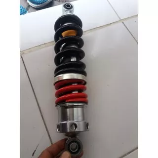 shock belakang Mega pro mono