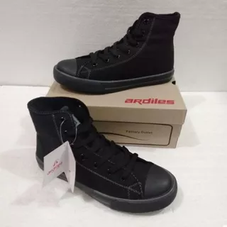 sepatu anak dan dewasa gaya casual trendy both sneaker  sepatu hitam sepatu cowok sepatu laki laki sepatu full hitam sepatu sekolah ardiles original