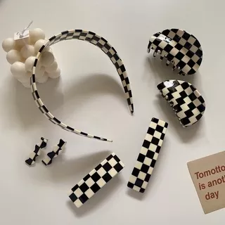 Black White Checks Plaids Acetate Hair Claw Butterfly Hair Claw Geometric Hair Crab Hair Clip Hairpin Shark Clip Women Hair Claw Hair Accessories