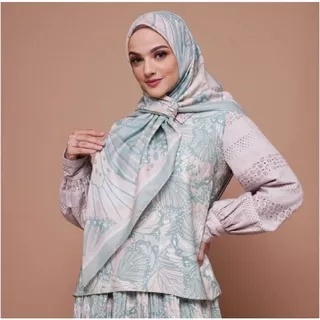 Sweet Butterflay Green Scraf Mandjha Hijab Segi Empat Ivan Gunawan Original | NEW COLLECTION MARET