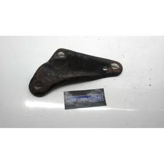 Braket dudukan knalpot honda c700 c800 original