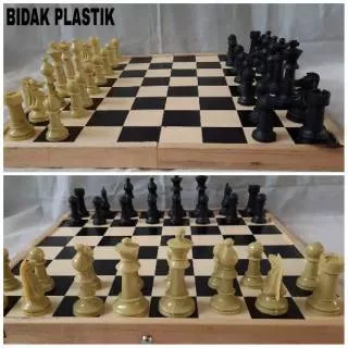 Papan Catur Kayu Bidak / Buah / Biji Plastik Ukuran Jumbo 50 cm x 50 cm