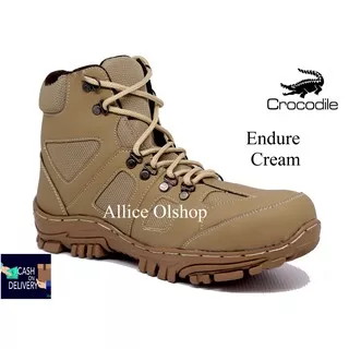 SAFETY BOOTS Crocodile Endure Sepatu Boots Pria Safety Tracking Hking Touring  Ujung Besi