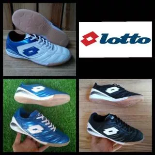 Sepatu futsal lotto