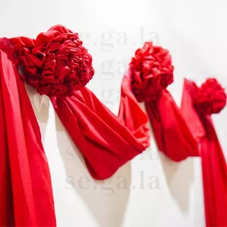Kain Sangjit / Kain Merah / Kain Wedding / Kain Pintu Nikah . 3 Bunga . Bahan 12 meter