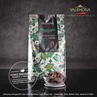 Valrhona MANJARI 64% Dark Couverture Chocolate 500gr Cokelat Cocoa