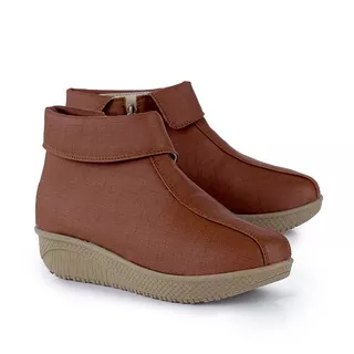 sepatu boots wanita murah, sepatu boots cewek, sepatu boots perempuan, sepatu wedges boots, sepatu boots wedges trendy, sepatu boots cewek keren lkr524