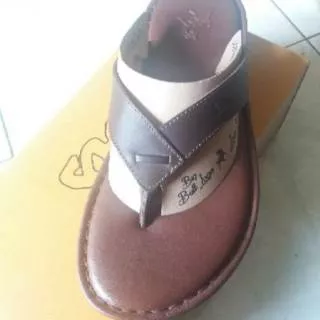 Sandal Lois D95