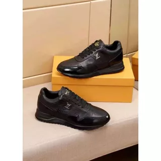 Sepatu Sneaker Kets Pria LV LOUIS VUITTON FULL BLACK MIRROR