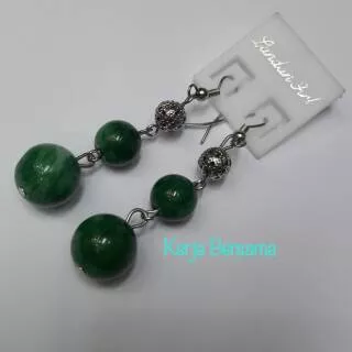 Anting batu giok polos