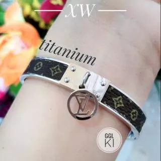 Gelang titanium silver G01014