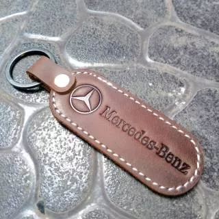 Gantungan kunci Mercedes Benz