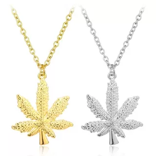 Maple Leaf Necklace Men and Women Korean Simple Metal Chain Student Pendant Trendy Personality Hip Hop Street Couple Jewelry