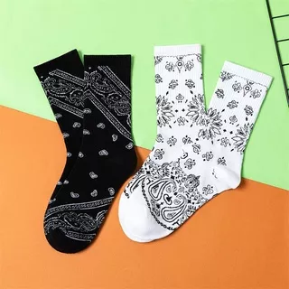 PAISLEY PATTERN SOCKS - KAOS KAKI - WARP LACES