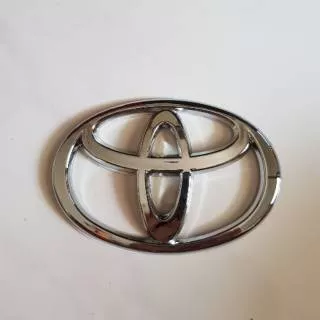 Emblem Logo Toyota 13 cm, Logo depan Agya, logo kap mesin Agya, emblem depan  Agya 13 cm.