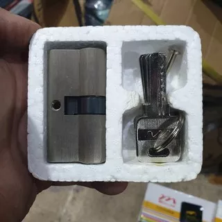 MULLER Silinder Kunci Kotak Putih [12 Pcs]