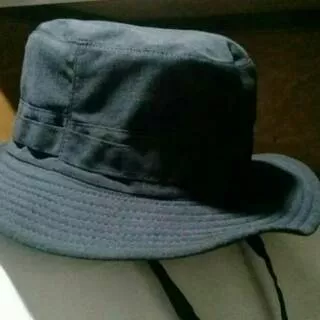 TOPI RIMBA HITAM POLOS