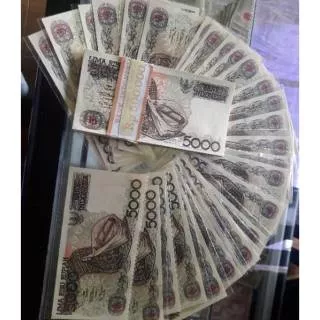 Uang kuno 5000 rupiah sasando 1992