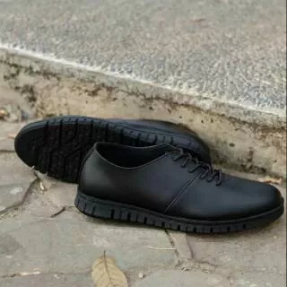 SEPATU PRIA PANTOFEL FORMAL KULIT CASUAL KERJA KANTOR KASUAL COWOK ORIGINAL - LEO BLACK