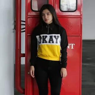 Okay Crop Sweater - Sweater Wanita Kekinian