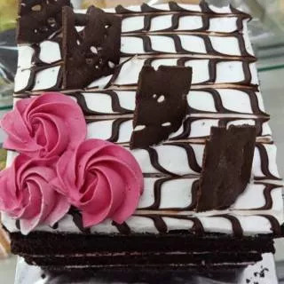 Kue Tart Mini Batik Pink Rose