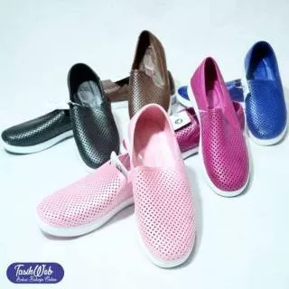 Sepatu Karet Wanita Jelly Shoes Slip On YUMEIDA LD-8101