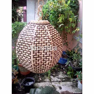 Lampion Rotan Sarang Tawon