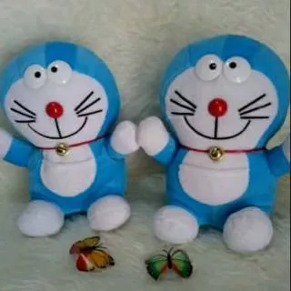 Boneka doraemon size s