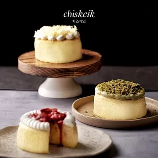 Cheesecake Kue Korea | Cokelat - Choco Bliss / Strawberry - Berry Blast / Keju - Cheesy Chis / Green Tea - Matcha Treats / Original