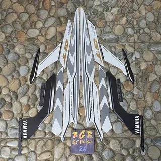 stiker/sticker striping list body motor yamaha xeon gt 2015 putih