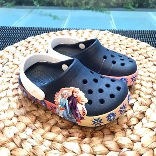 Sepatu Crocs
