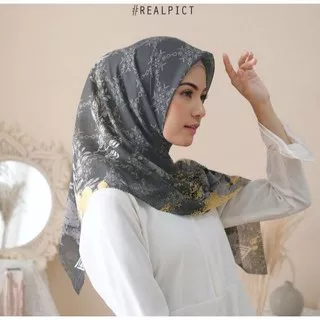 mama_in_fashion promo kerudung terlaris jilbab termurah hijab segi empat motif iidool bunga hitam
