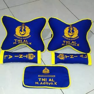 Bantal mobil TNI AL