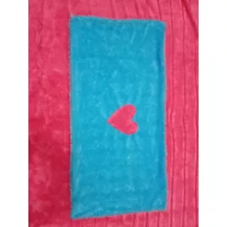 sarung bantal cinta bulu rasfur 45x90