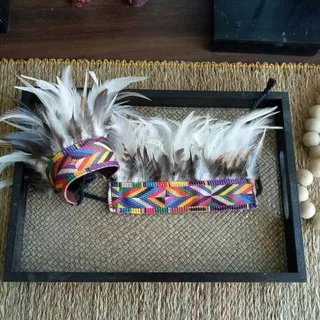 gelang bulu ayam/assesoris tarian tradisional dan fashion