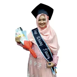 ArumY Selempang Wisuda Satin Bordir List Pita