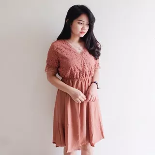 Vinka dress / dress lace / dress bangkok