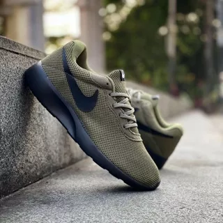 NIKE TANJUN TRAINER OLIVE GREEN BLACK ORIGINAL 100% - SEPATU NIKE ORIGINAL 100% - NIKE TANJUN ORIGINAL 100%