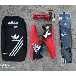 (bisa bayar ditempat / cod) paket komplit Sepatu Futsal Adidas X dan tiempo hitam merah terbaru