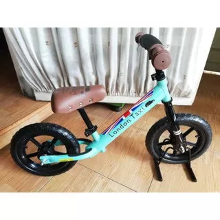 London Taxi Balance Bike Kick Bike Push Bike Sepeda Anak Tanpa Pedal Sepeda Roda Dua