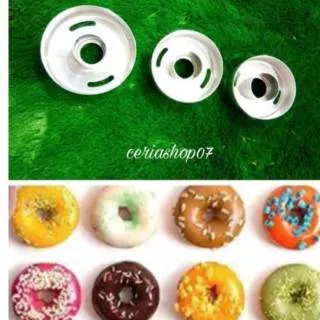 Cetakan donat donut 1 set / loyang donat kecil sedang besar (3pcs)