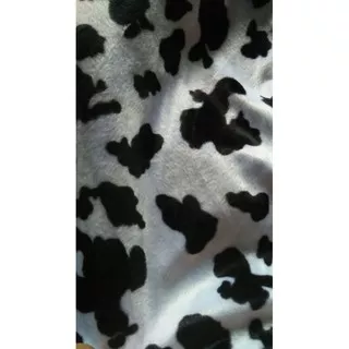 bahan velboa motif sapi hitam putih permeter