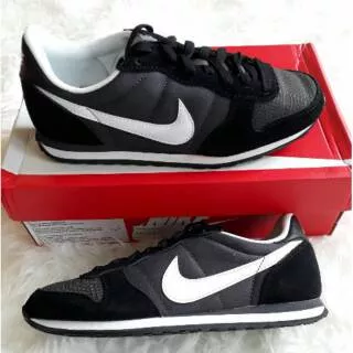 Sepatu nike ori