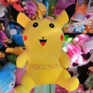 Boneka pikachu jumbo