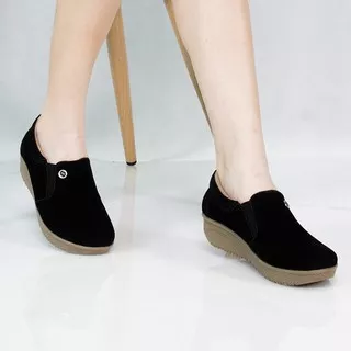 2.2 FASHION SALE Sepatu Slip On Casual Wanita Hitam Polos Kualitas Premium SPC 045 Feenok AQILA LUX