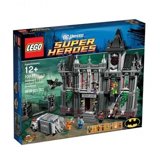 Lego Classic Arkham Asylum Breakout batman and friends mainan anak