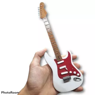 Miniatur gitar fender stratocaster putih merah